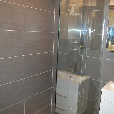 Ca270-203 Avec Balcon 3 Personnes à Sur